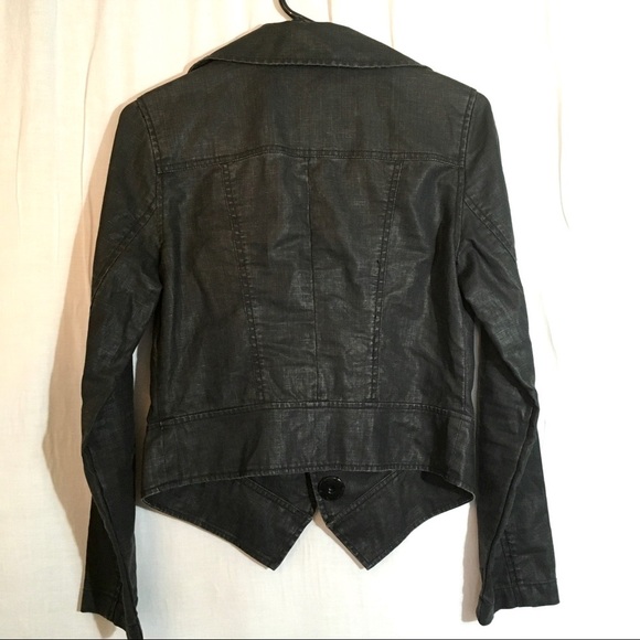 Cabi Linen Cropped Denim Ruffled Jacket - Picture 7 of 8